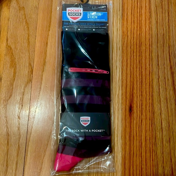 COPY - NWT Pocket socks size large - Picture 9 of 11
